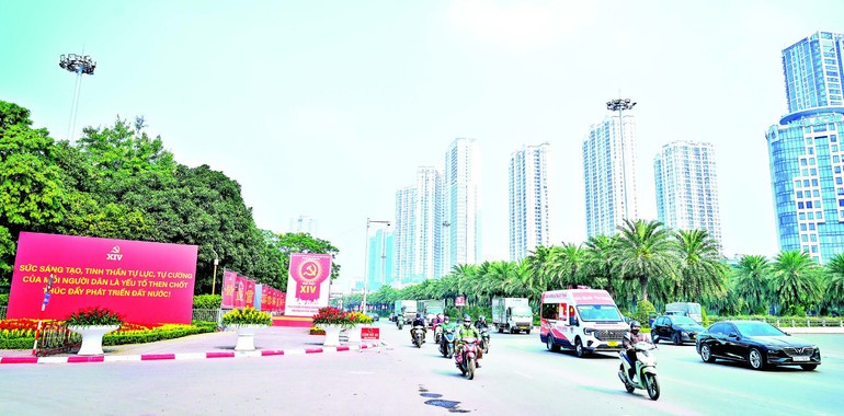 H&agrave; Nội đang thể hiện r&otilde; quyết t&acirc;m ti&ecirc;n phong trong triển khai c&aacute;c nghị quyết chiến lược của Bộ Ch&iacute;nh trị.