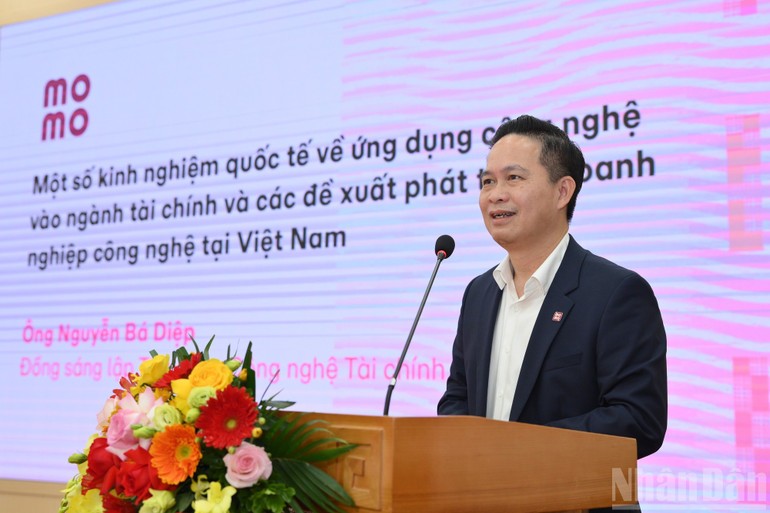 &Ocirc;ng Nguyễn B&aacute; Diệp, nh&agrave; s&aacute;ng lập MoMo ph&aacute;t biểu tại hội thảo &ldquo;Nghị quyết 57-NQ/TW v&agrave; 68-NQ/TW: Nền tảng để doanh nghiệp tư nh&acirc;n đột ph&aacute; ph&aacute;t triển khoa học-c&ocirc;ng nghệ, đổi mới s&aacute;ng tạo v&agrave; chuyển đổi số&rdquo; do B&aacute;o Nh&acirc;n D&acirc;n phối hợp Ban Ch&iacute;nh s&aacute;ch, Chiến lược Trung ương tổ chức.
