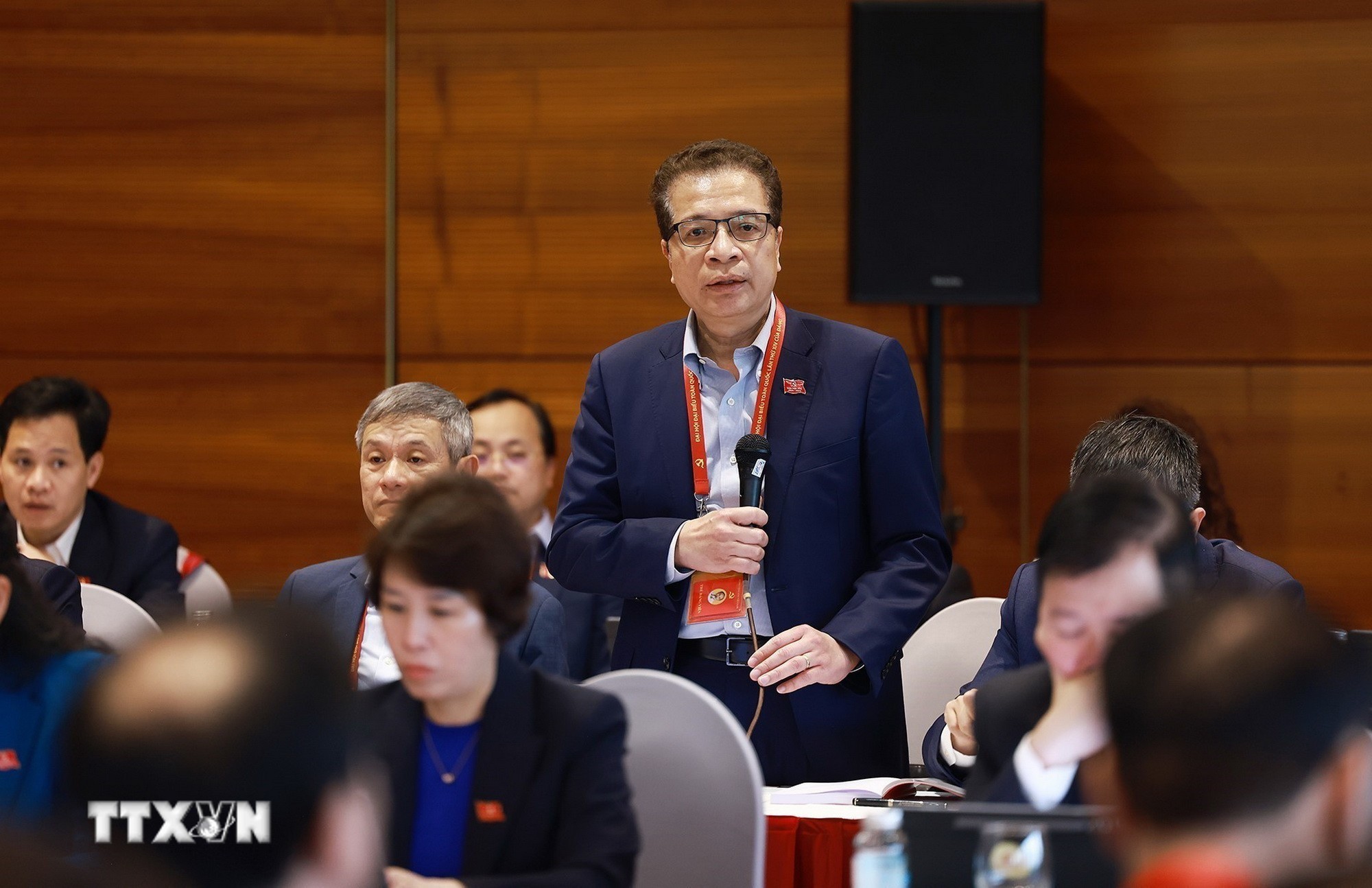 Đại sứ Việt Nam tại Li&ecirc;n bang Nga Đặng Minh Kh&ocirc;i ph&aacute;t biểu thảo luận tại Đo&agrave;n. (Ảnh: TTXVN)