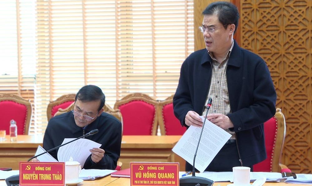 Phó Bí thư Tỉnh ủy Vũ Hồng Quang phát biểu tại hội nghị.