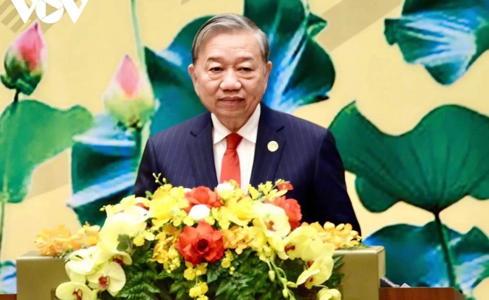 S&aacute;ng 6/1, tại Nh&agrave; Quốc hội, Tổng B&iacute; thư T&ocirc; L&acirc;m tới dự v&agrave; ph&aacute;t biểu tại Lễ kỷ niệm 80 năm Ng&agrave;y Tổng tuyển cử đầu ti&ecirc;n bầu Quốc hội Việt Nam (6/1/1946 - 6/1/2026). 