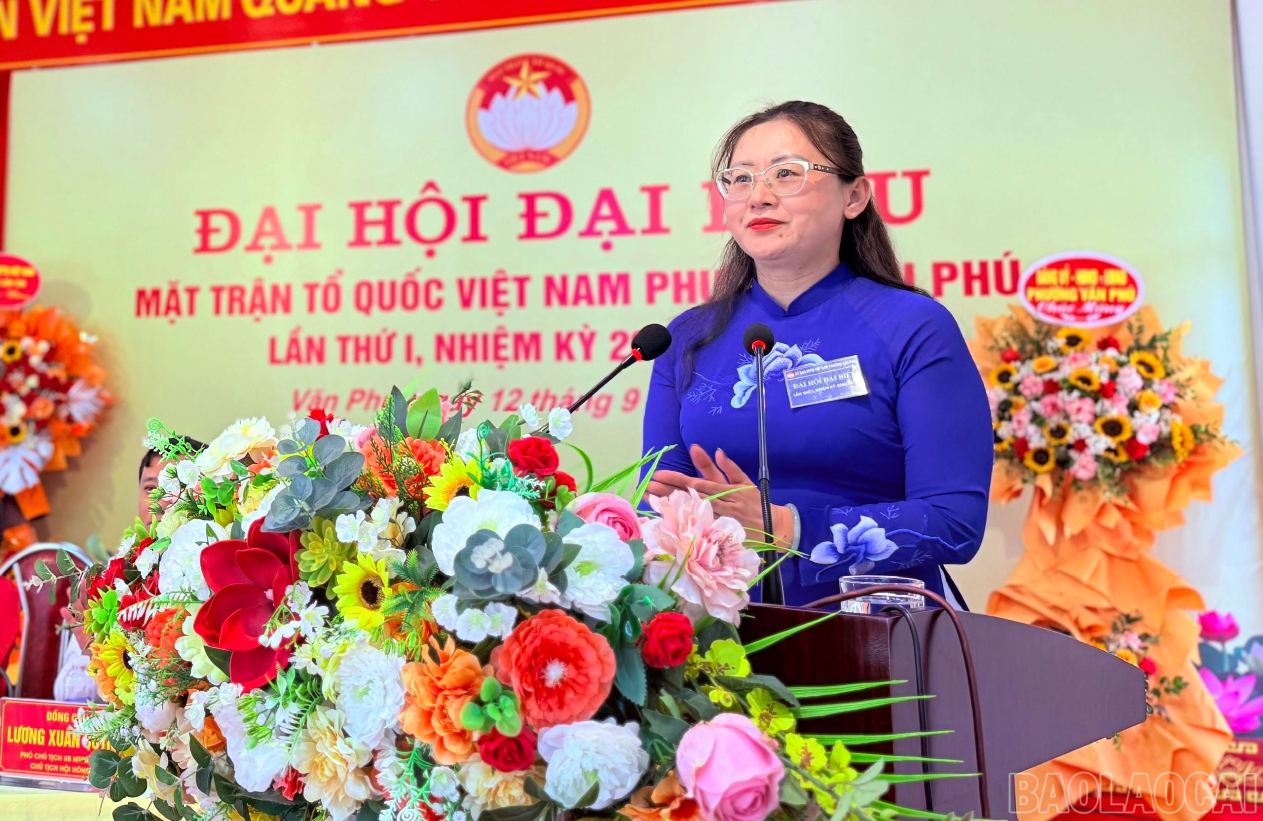 Đồng chí Giàng Thị Dung - Phó Bí thư Tỉnh ủy, Chủ tịch Ủy ban Mặt trận Tổ quốc Việt Nam tỉnh Lào Cai phát biểu chỉ đạo Đại hội. baolaocai-br_6.jpg