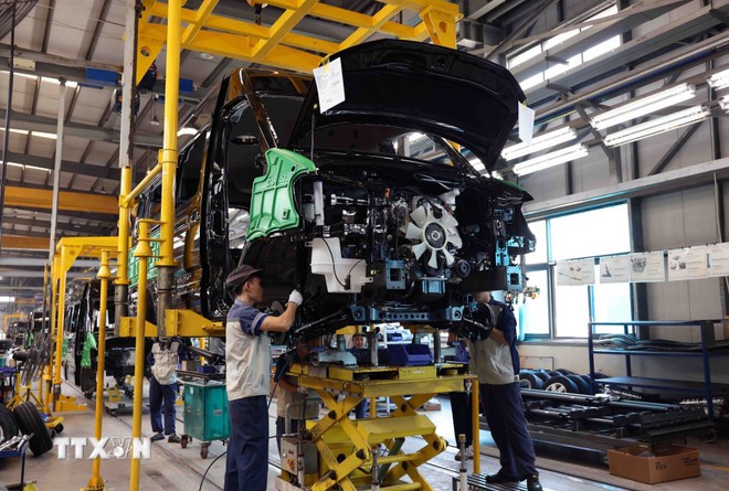 Lắp r&aacute;p &ocirc; t&ocirc; ở Nh&agrave; m&aacute;y Hyundai Th&agrave;nh C&ocirc;ng (C&ocirc;ng Ty Cổ Phần &Ocirc; T&ocirc; Th&agrave;nh C&ocirc;ng Ninh B&igrave;nh) tại Khu c&ocirc;ng nghiệp Gi&aacute;n Khẩu, tỉnh Ninh B&igrave;nh.