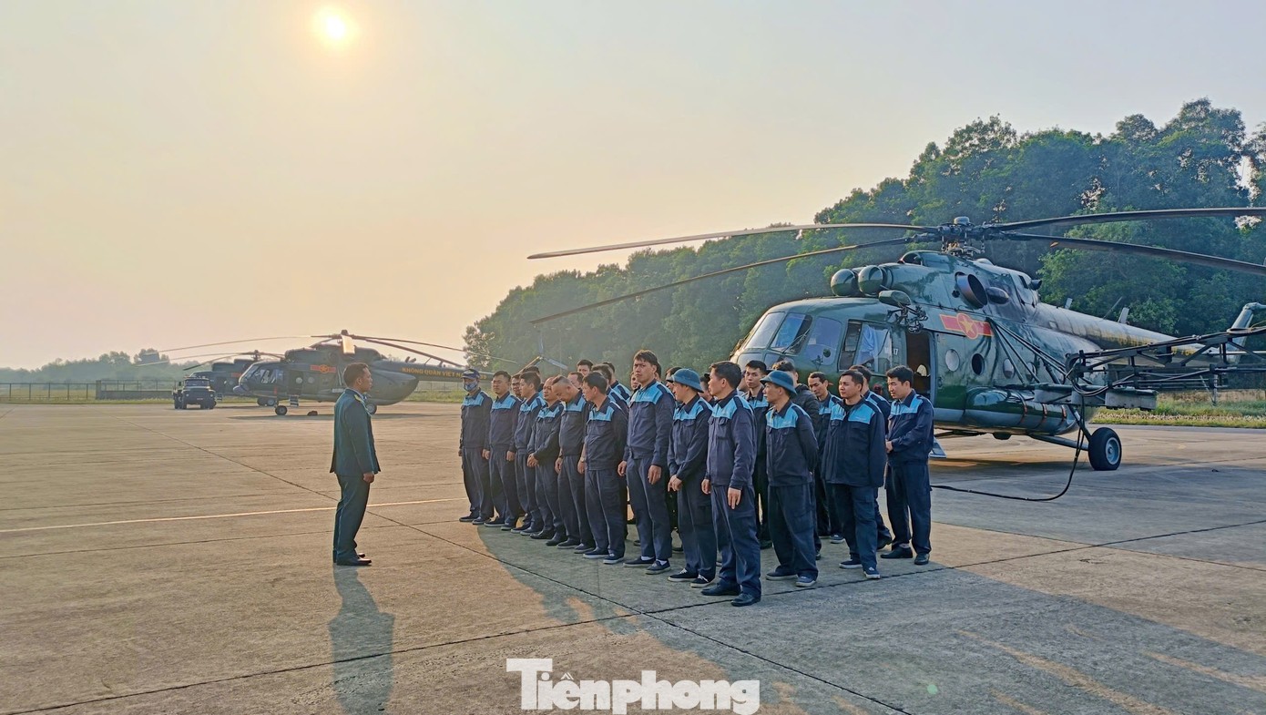 Ngay sau khi nhận nhiệm vụ, c&ocirc;ng t&aacute;c chuẩn bị đ&atilde; được Trung đo&agrave;n Kh&ocirc;ng qu&acirc;n 916 khẩn trương ho&agrave;n tất.