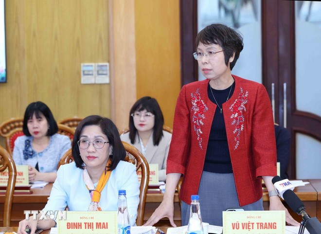 Bà Vũ Việt Trang, Tổng Giám đốc Thông tấn xã Việt Nam, phát biểu tại buổi làm việc.