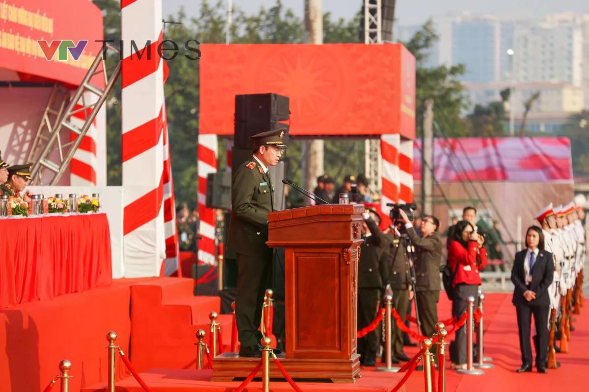 Thiếu tướng Nguyễn Quốc Toản, Ch&aacute;nh Văn ph&ograve;ng, Người ph&aacute;t ng&ocirc;n Bộ C&ocirc;ng an ph&aacute;t biểu tại buổi lễ.