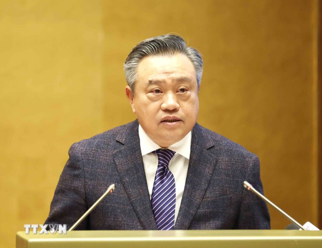 Ông Trần Sỹ Thanh, Ủy viên Bộ Chính trị, Bí thư Trung ương Đảng, Chủ nhiệm Ủy ban Kiểm tra Trung ương giới thiệu Chuyên đề: “Đổi mới công tác kiểm tra, giám sát góp phần tăng cường kỷ cương, kỷ luật đáp ứng yêu cầu nhiệm vụ trong tình hình mới theo tinh thần Nghị quyết Đại hội XIV của Đảng".