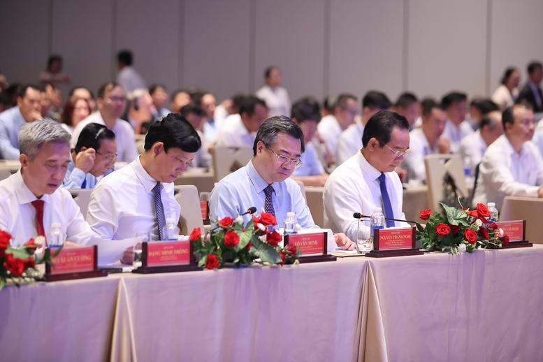 Thủ tướng: Trung tâm tài chính quốc tế là nơi pháp luật được "thiết kế cho tương lai"- Ảnh 7.