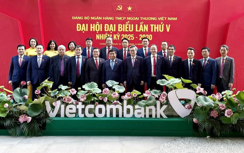 Sự thành công của Vietcombank góp phần quan trọng gia tăng tài sản và uy tín quốc gia- Ảnh 8. Sự thành công của Vietcombank góp phần quan trọng gia tăng tài sản và uy tín quốc gia- Ảnh 8.