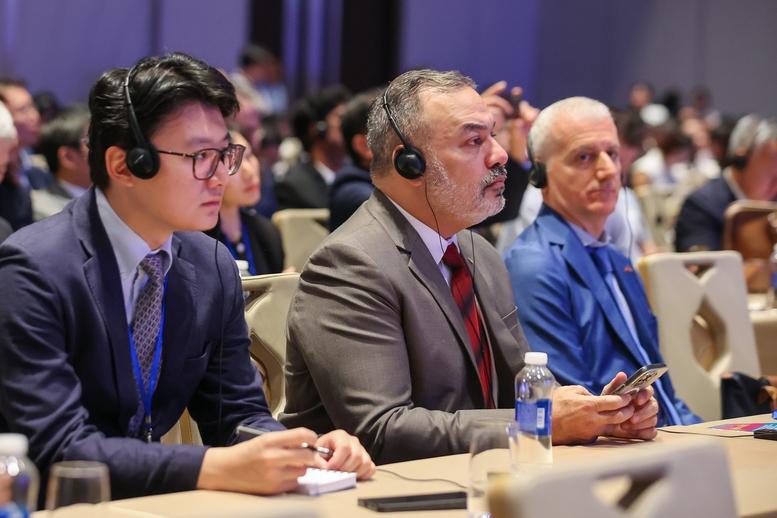 Thủ tướng: Trung tâm tài chính quốc tế là nơi pháp luật được "thiết kế cho tương lai"- Ảnh 8.