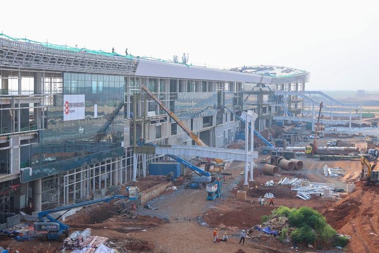 Thủ tướng lần thứ 8 kiểm tra sân bay Long Thành, yêu cầu cơ bản hoàn thành vào 19/12/2025- Ảnh 8.