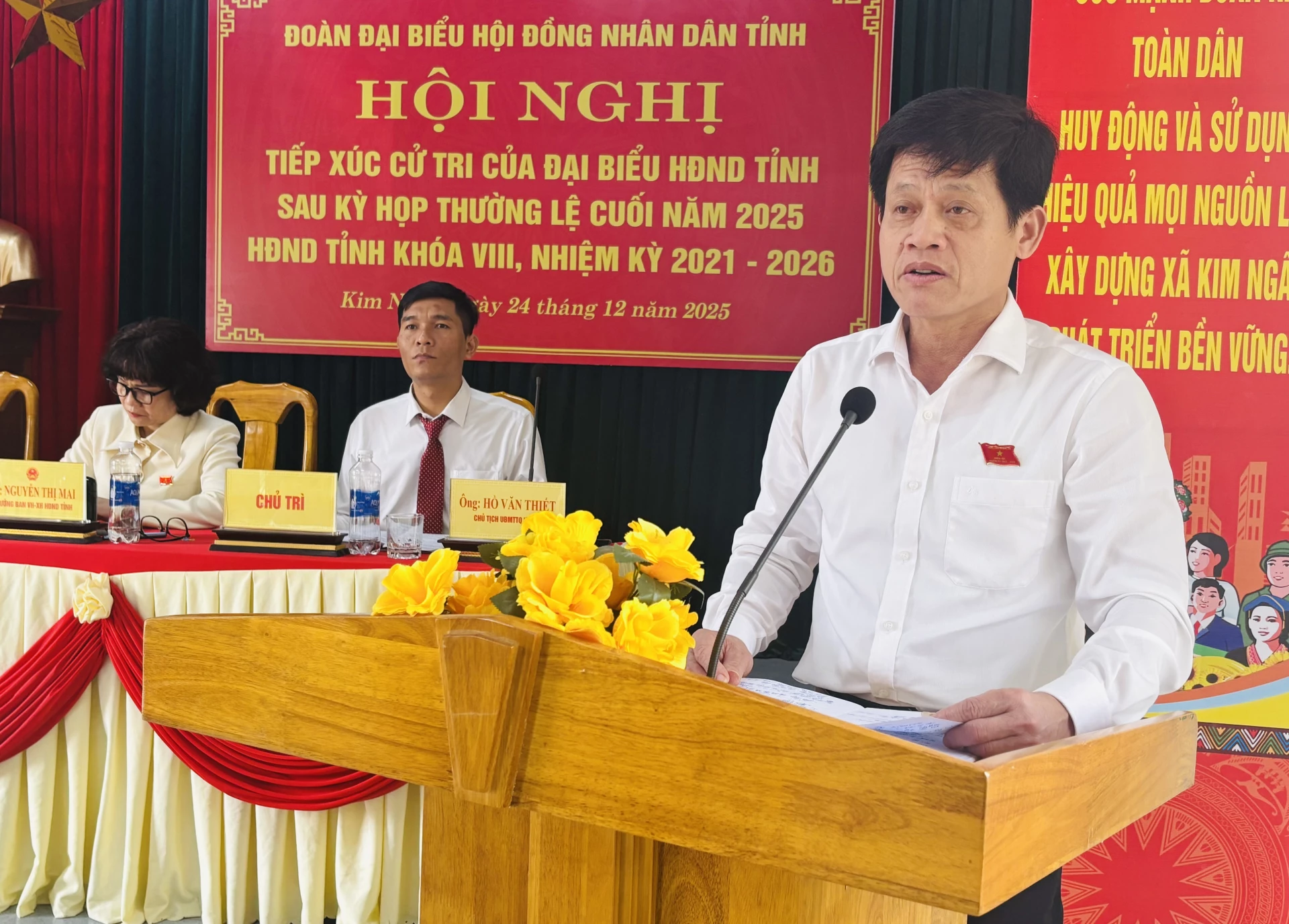 Đồng ch&iacute; Ph&oacute; Chủ tịch Ủy ban nh&acirc;n d&acirc;n tỉnh L&ecirc; Văn Bảo tiếp thu &yacute; kiến, kiến nghị của cử tri - Ảnh: K.H