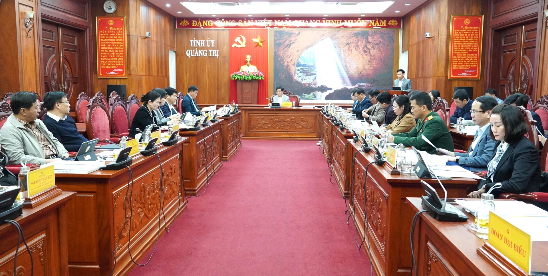 Quang cảnh phi&ecirc;n họp - Ảnh: QV