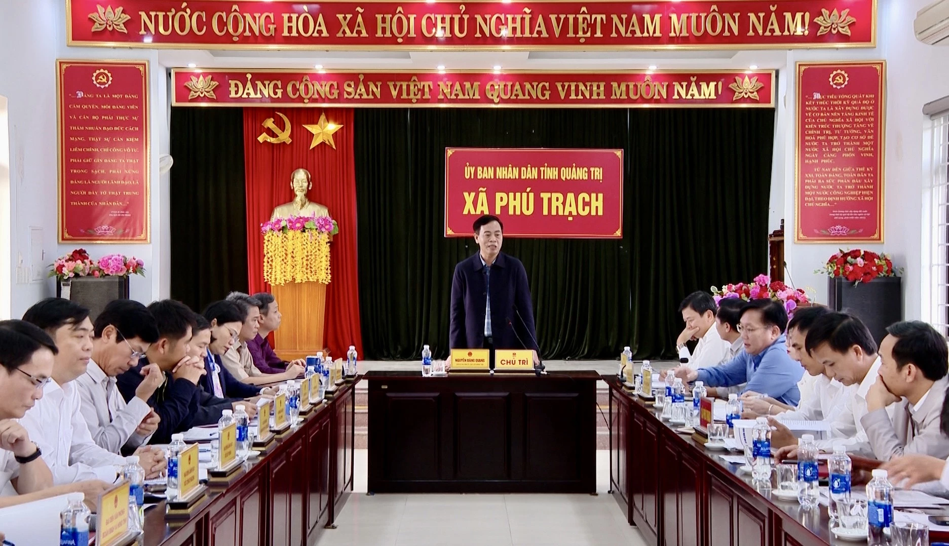 Phó Bí thư Tỉnh ủy, Chủ tịch HĐND tỉnh Nguyễn Đăng Quang phát biểu tại buổi làm việc với UBND xã Phú Trạch - Ảnh: B.C