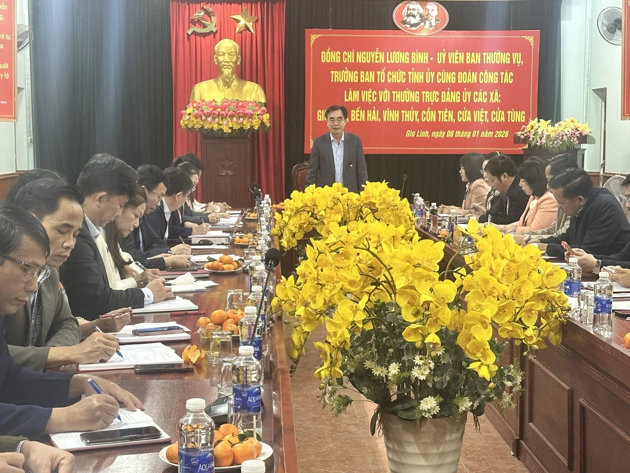 Đồng chí Nguyễn Lương Bình, Ủy viên Ban thường vụ Tỉnh ủy, Trưởng Ban Tổ chức Tỉnh ủy phát biểu kết luận buổi làm việc. Ảnh: Việt Anh