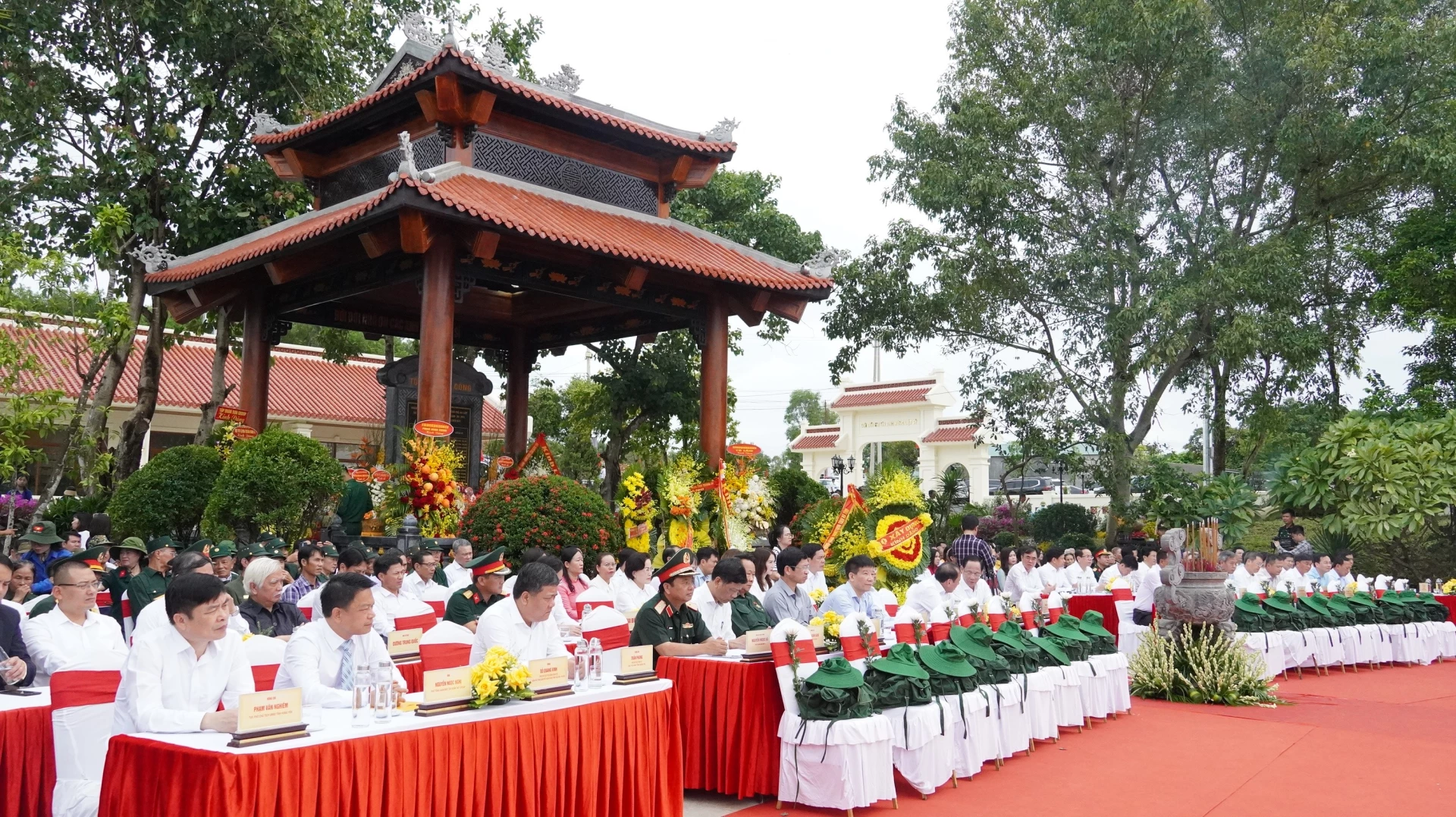 Quang cảnh buổi lễ - Ảnh: QV