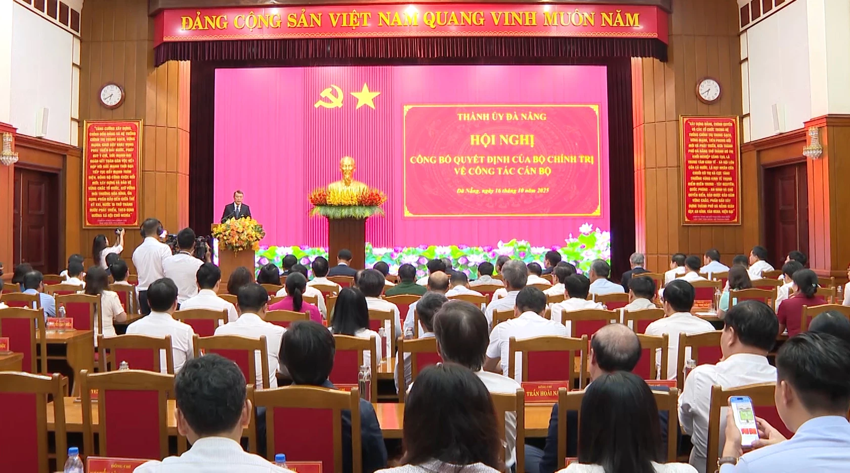 Quang cảnh hội nghị - Ảnh: Q.V