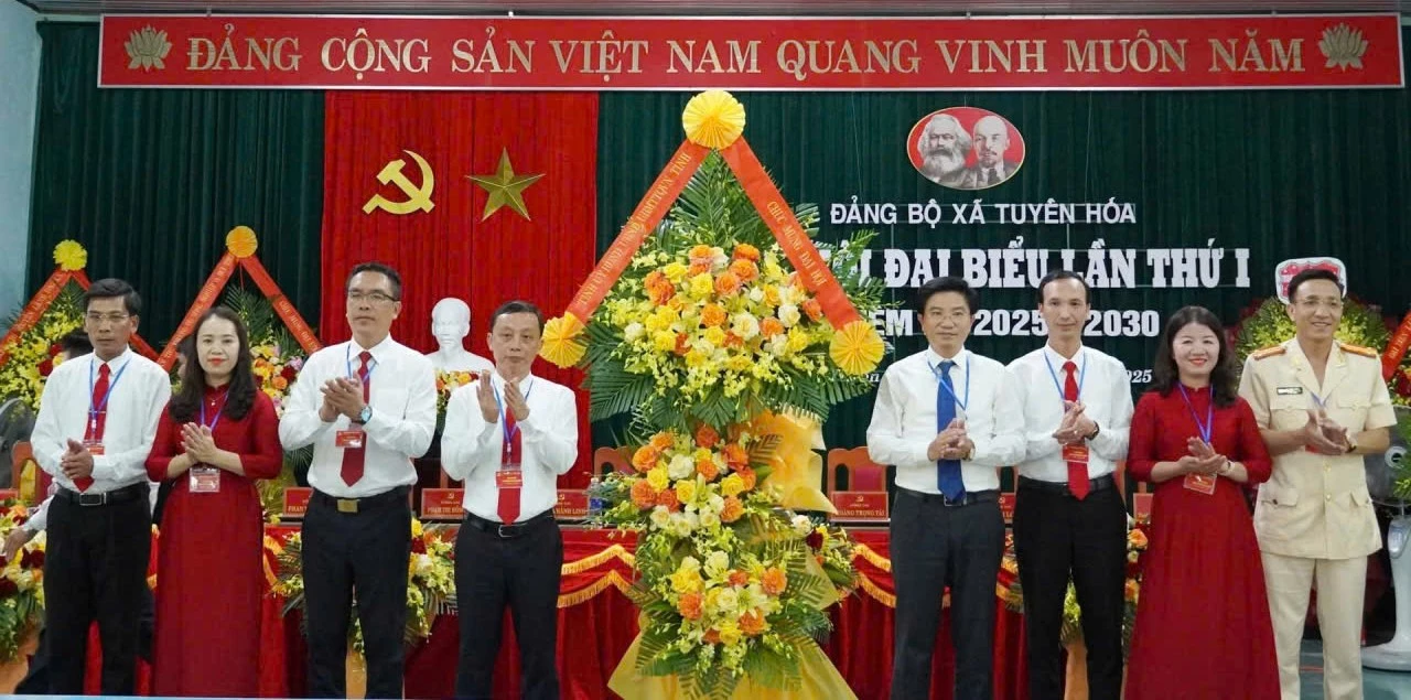 Đảng bộ x&atilde; Tuy&ecirc;n H&oacute;a quyết t&acirc;m x&acirc;y dựng hệ thống ch&iacute;nh trị đo&agrave;n kết, vững mạnh - Ảnh: TH.H