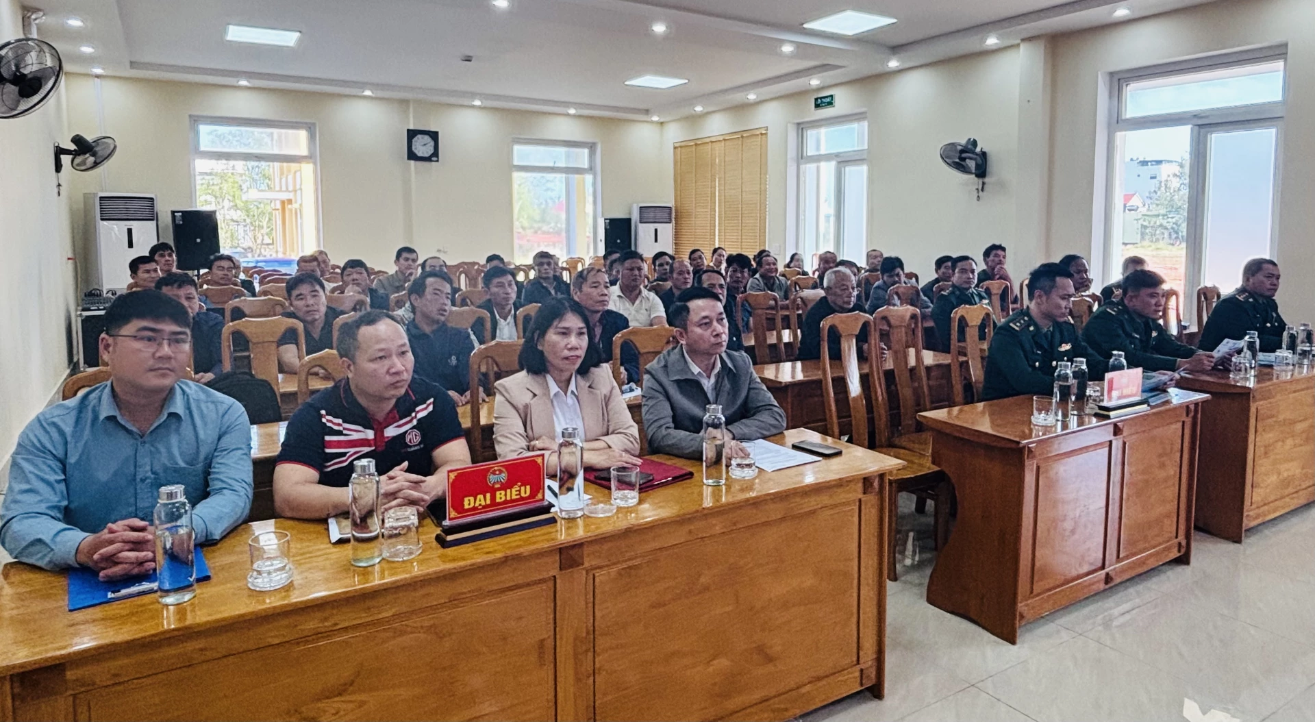 Các đại biểu dự hội nghị - Ảnh: K.H