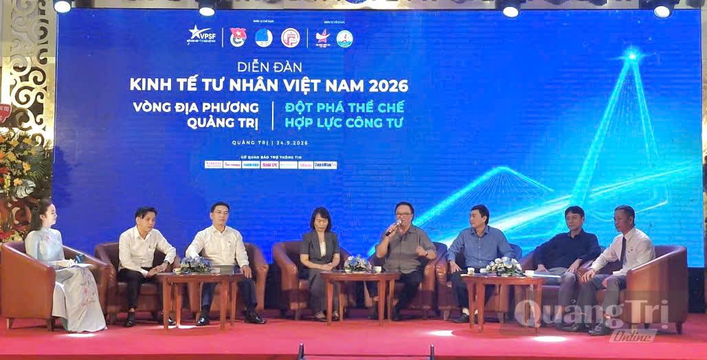 Phiên đối thoại mở rộng trong khuôn khổ Diễn đàn Kinh tế tư nhân Việt Nam tại Quảng Trị