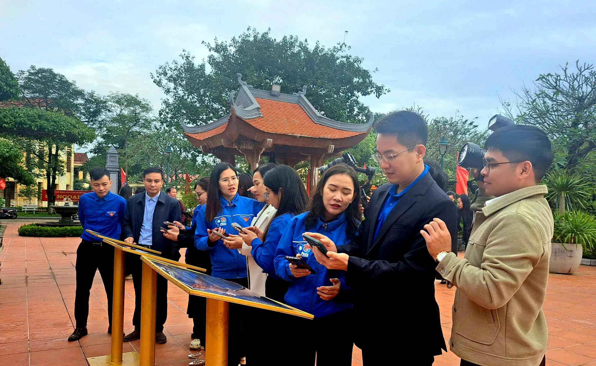 Việc số hóa các công trình, di tích giúp người dân và du khách dễ dàng tìm hiểu thông tin của các công trình, di tích - Ảnh: H.Tr