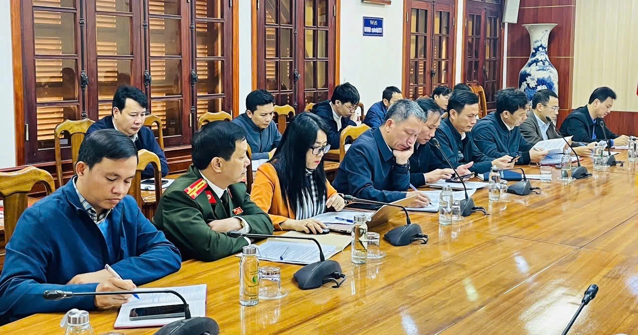 Các đại biểu tham dự buổi làm việc - Ảnh: Đ.A