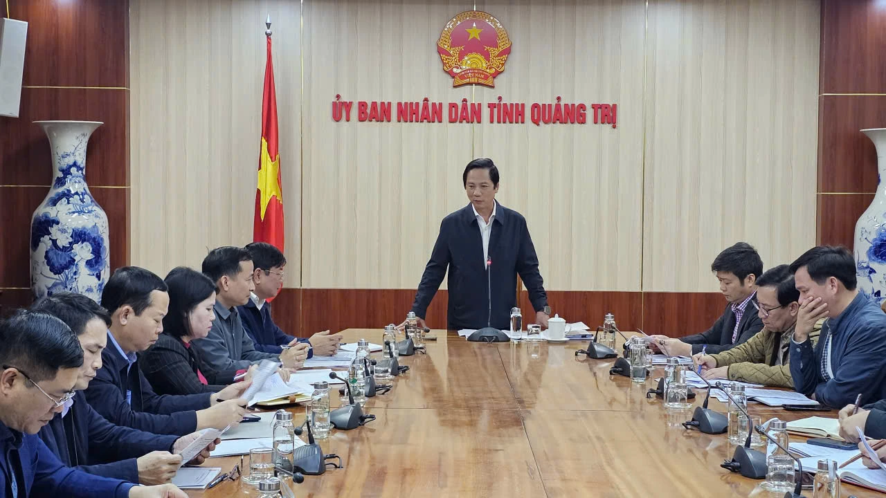 Quang cảnh buổi l&agrave;m việc