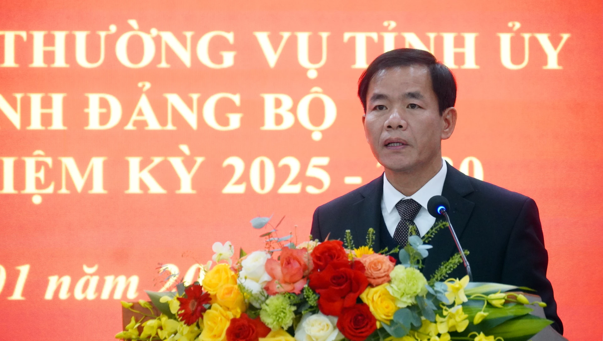 Đồng chí Nguyễn Văn Phương, Bí thư Tỉnh ủy phát biểu giao nhiệm vụ - Ảnh: N.M