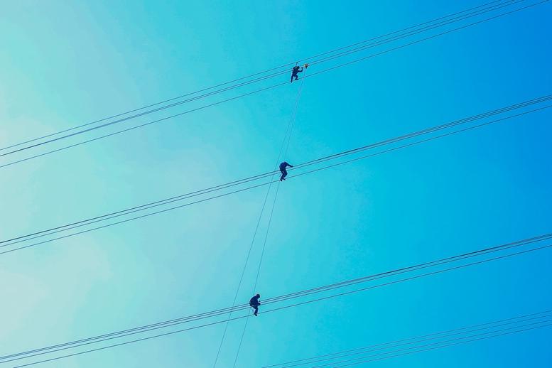 Thủ tướng: Dứt khoát hoàn thành đường dây 500 kV Lào Cai-Vĩnh Yên trong 6 tháng thay vì 2 năm- Ảnh 10. Thủ tướng: Dứt khoát hoàn thành đường dây 500 kV Lào Cai-Vĩnh Yên trong 6 tháng thay vì 2 năm- Ảnh 10.