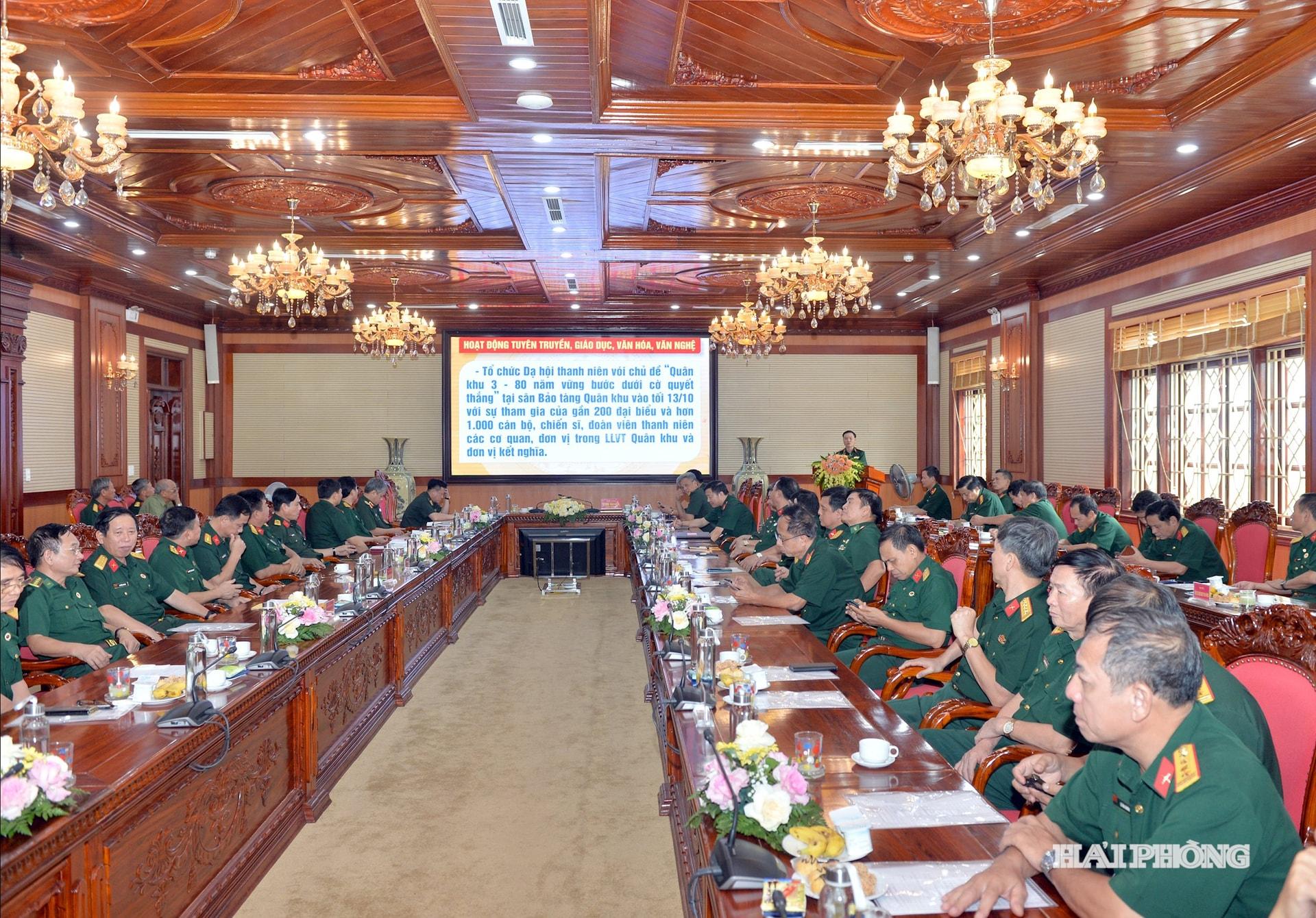 Quang cảnh cuộc gặp mặt