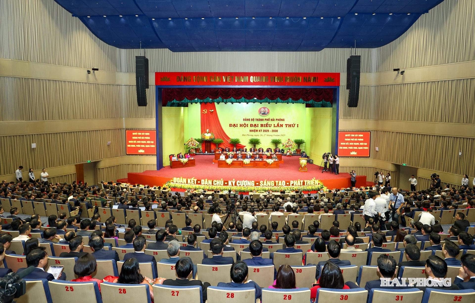 Quang cảnh đại hội