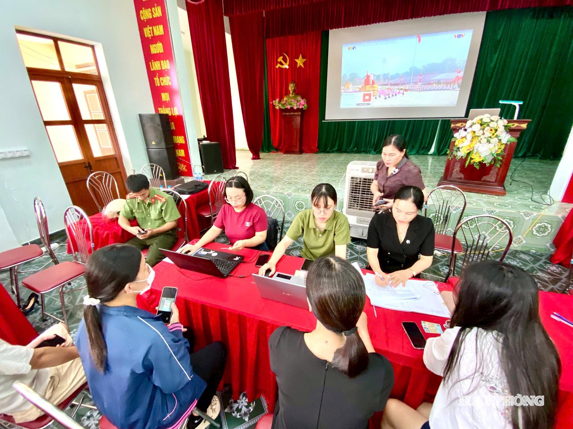 Xã An Hưng chi trả kinh phí là quà tặng của Nhà nước dịp 2/9 đến người dân