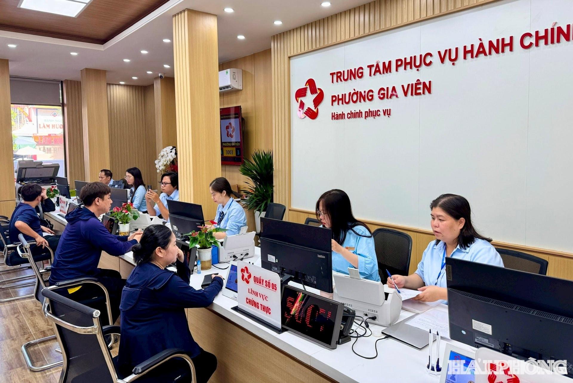 hanh-chinh-cong-gia-vien(1).jpg