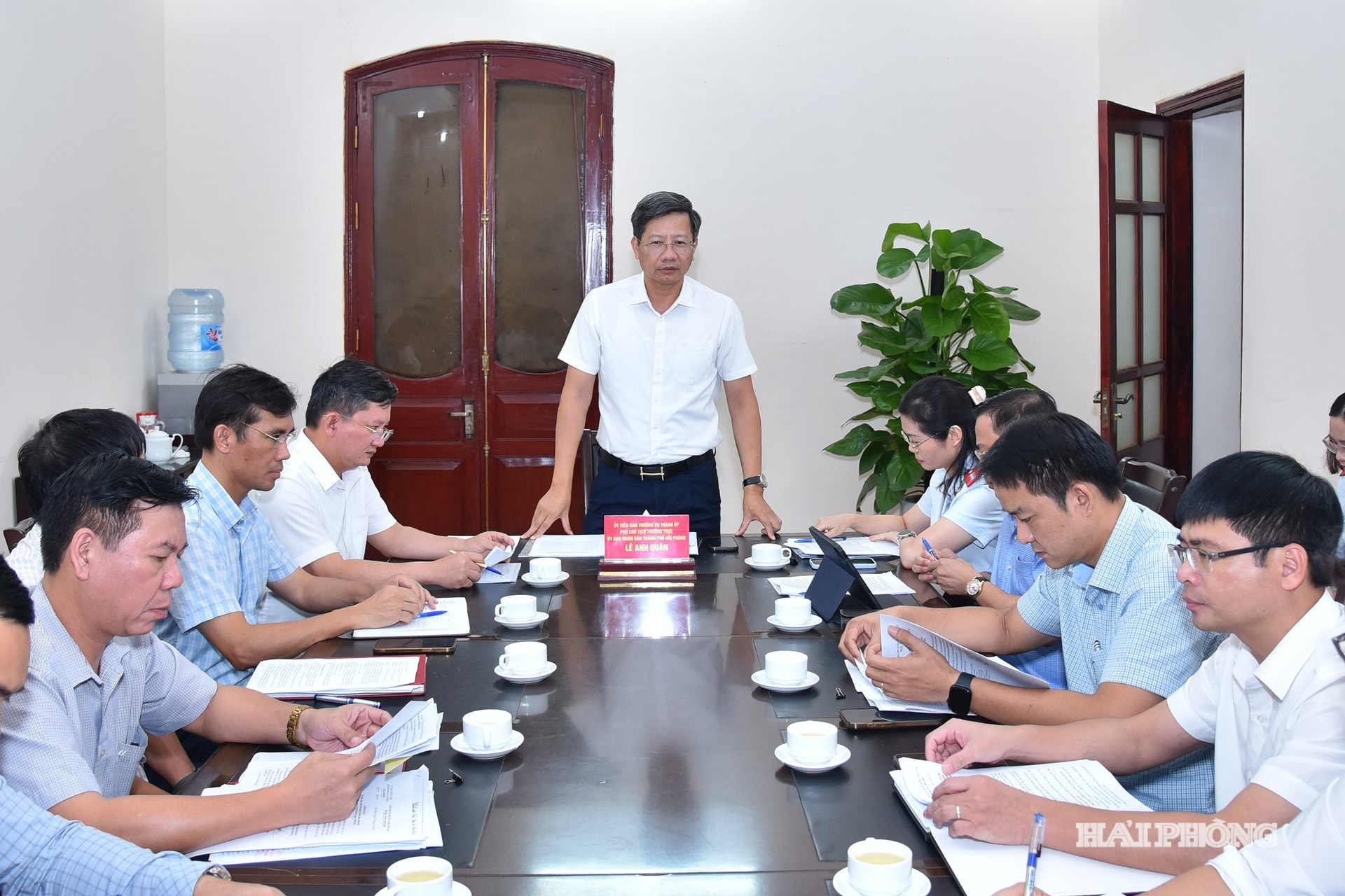 Đồng chí Lê Anh Quân, Phó chủ tịch Thường trực UBND thành phố phát biểu tại cuộc tiếp công dân định kỳ tháng 8-2025. Ảnh: Trung Kiên