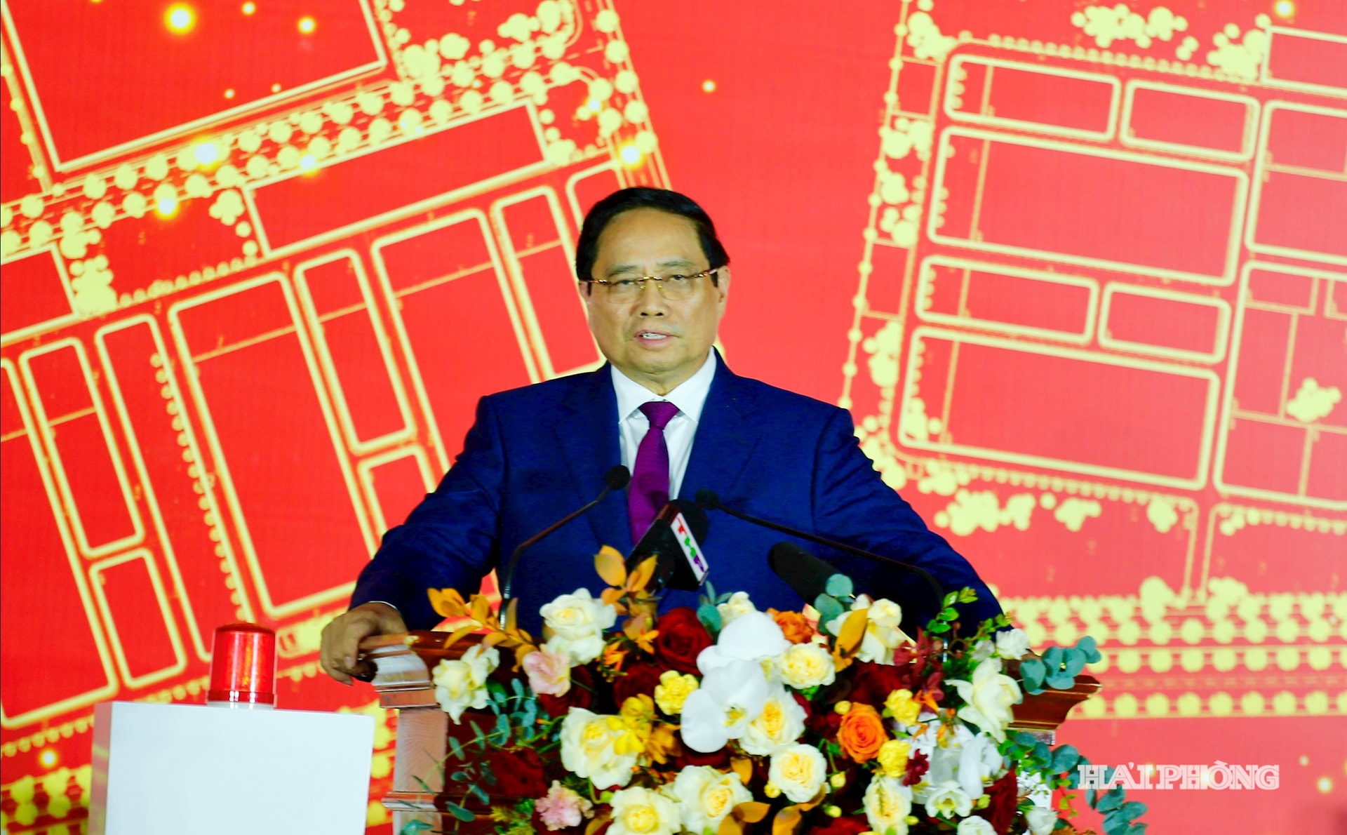 Đồng.chí Phạm Minh Chính, Uỷ viên Bộ Chính trị, Thủ tướng Chính phủ phát biểu chỉ đạo tại lễ khởi công.