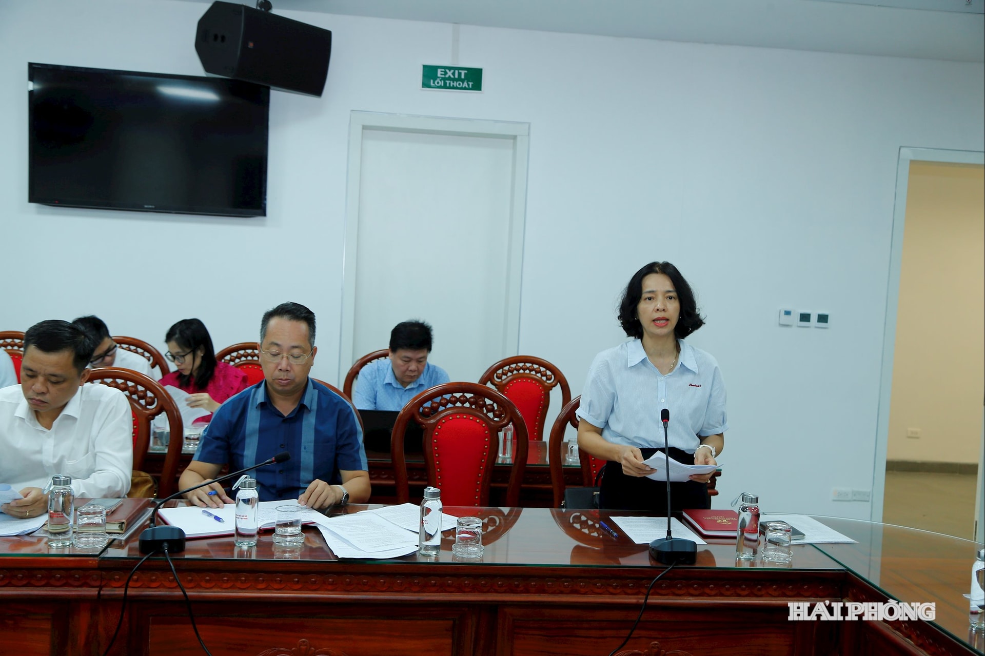 Lãnh đạo Ban Đô Thị HĐND thành phố phát biểu ý kiến.