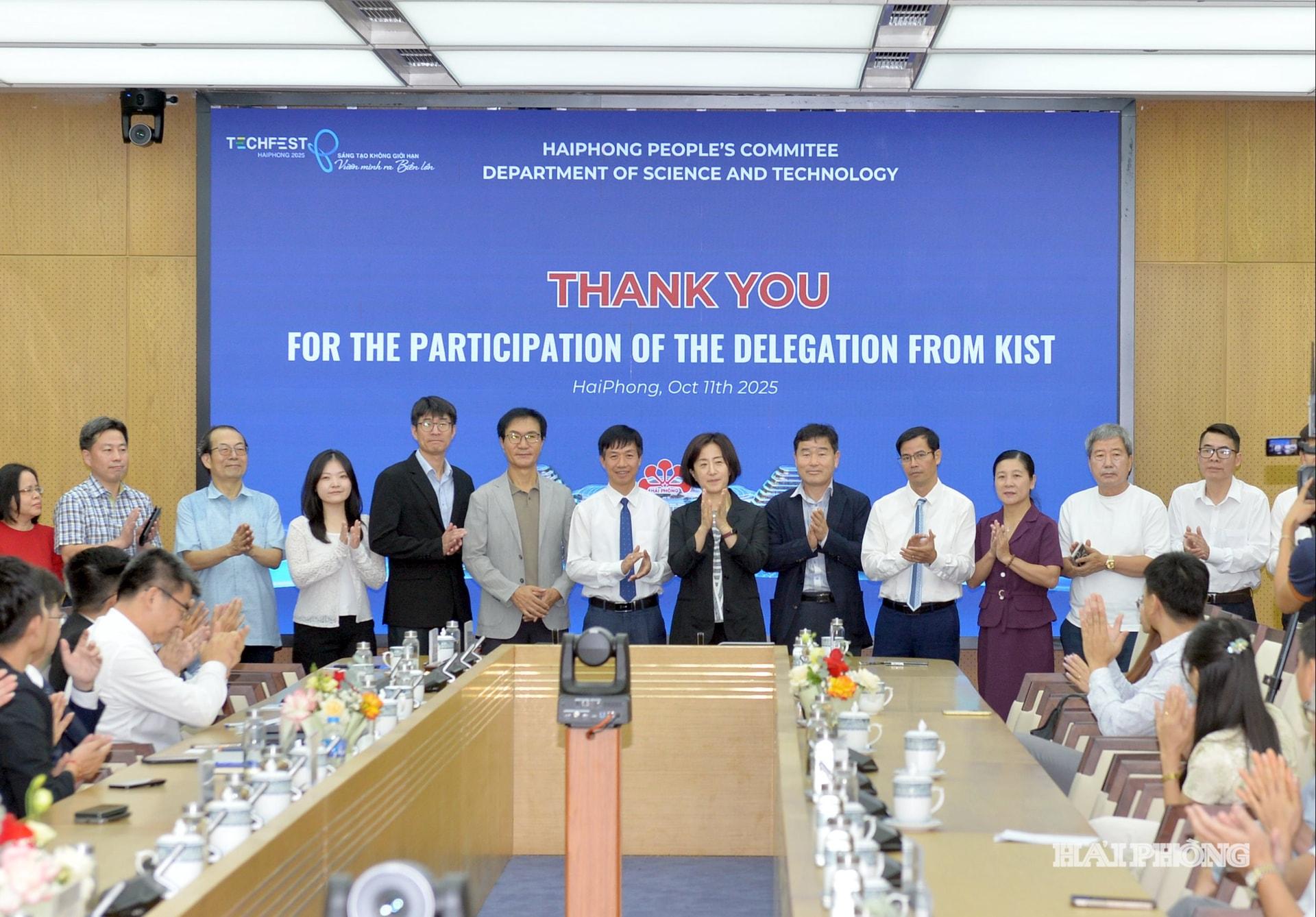 Ban tổ chức cảm ơn doanh nghiệp, đơn vị tham gia TECHFEST Hải Phòng năm 2025 tại Lễ bế mạc