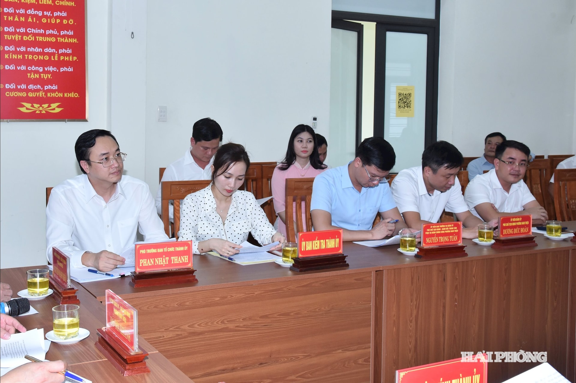 Các đại biểu dự hội nghị.