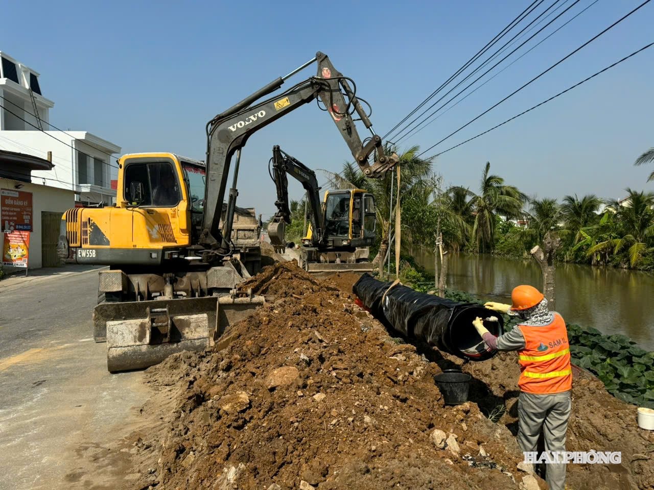 Dự án đầu tư lắp đặt hệ thống tuyến ống D400 dài hơn 8,4 km cấp nguồn nước sạch cho các xã phía Tây huyện Tiên cũ