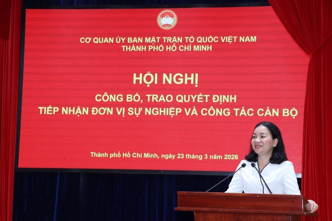 Đồng chí Trương Thị Bích Hạnh phát biểu giao nhiệm vụ