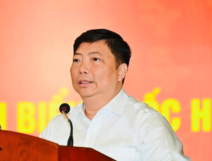 Viện trưởng Viện Pasteur TPHCM Nguyễn Vũ Trung trình bày chương trình hành động. (Ảnh: SGGP)