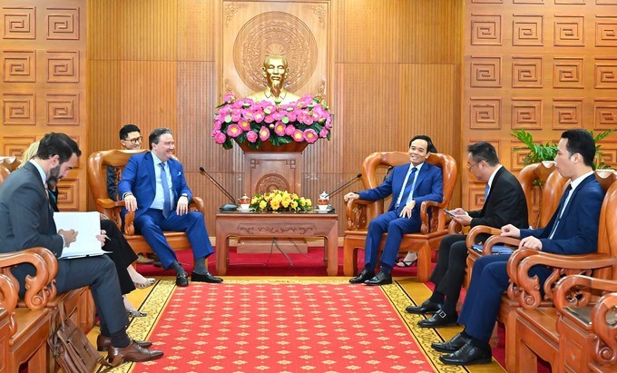 B&iacute; thư Th&agrave;nh ủy TPHCM Trần Lưu Quang tiếp Đại sứ Hoa Kỳ tại Việt Nam Marc E. Knapper. (Ảnh SGGP)