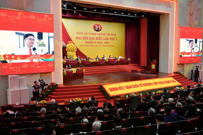 Quang cảnh đại hội