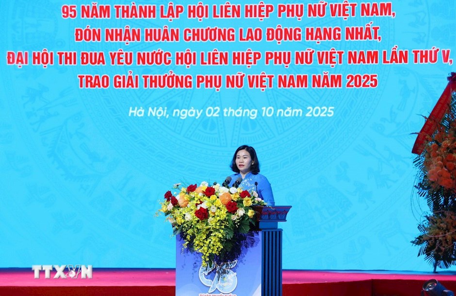 Đồng chí Nguyễn Thị Tuyến, Ủy viên Trung ương Đảng, Chủ tịch Hội Liên hiệp Phụ nữ Việt Nam phát biểu tại Lễ kỷ niệm. (Ảnh: TTXVN)