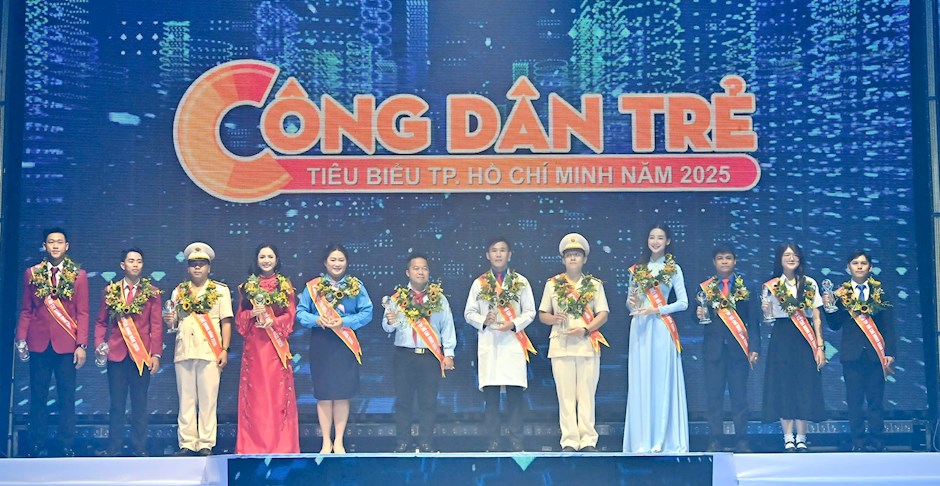 Vinh danh c&aacute;c 