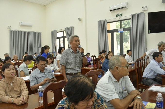 Cử tri đề nghị xem x&eacute;t lại ti&ecirc;u ch&iacute; đưa b&agrave;i viết v&agrave;o s&aacute;ch gi&aacute;o khoa để gi&aacute;o dục cho học sinh