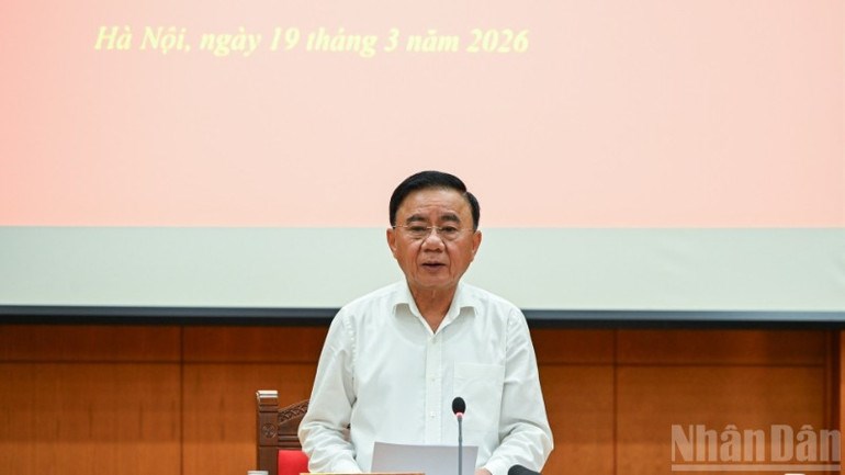 Thường trực Ban Bí thư Trần Cẩm Tú, Trưởng Ban Chỉ đạo phát biểu tại phiên họp. (Ảnh: NhanDan.vn)