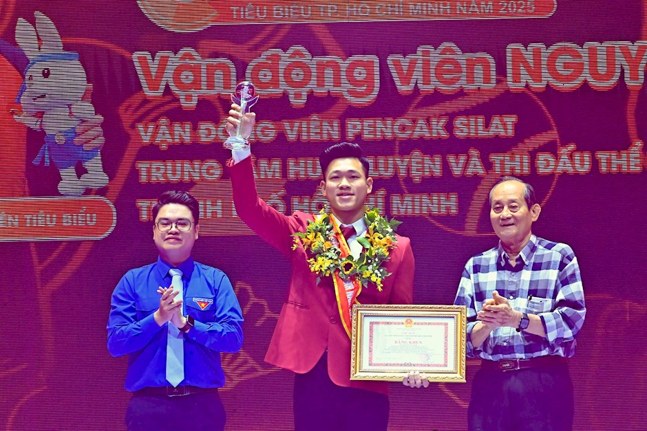 Vinh danh c&aacute;c 