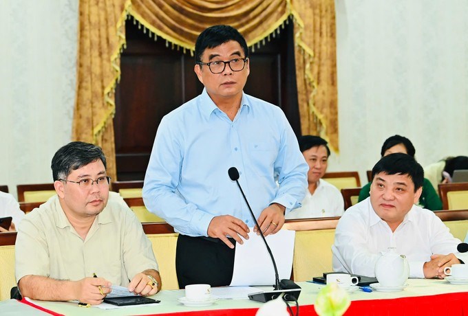 Tổng Gi&aacute;m đốc Đ&agrave;i Ph&aacute;t thanh v&agrave; Truyền h&igrave;nh TPHCM (HTV) Cao Anh Minh ph&aacute;t biểu tại hội nghị. (Ảnh: SGGP)