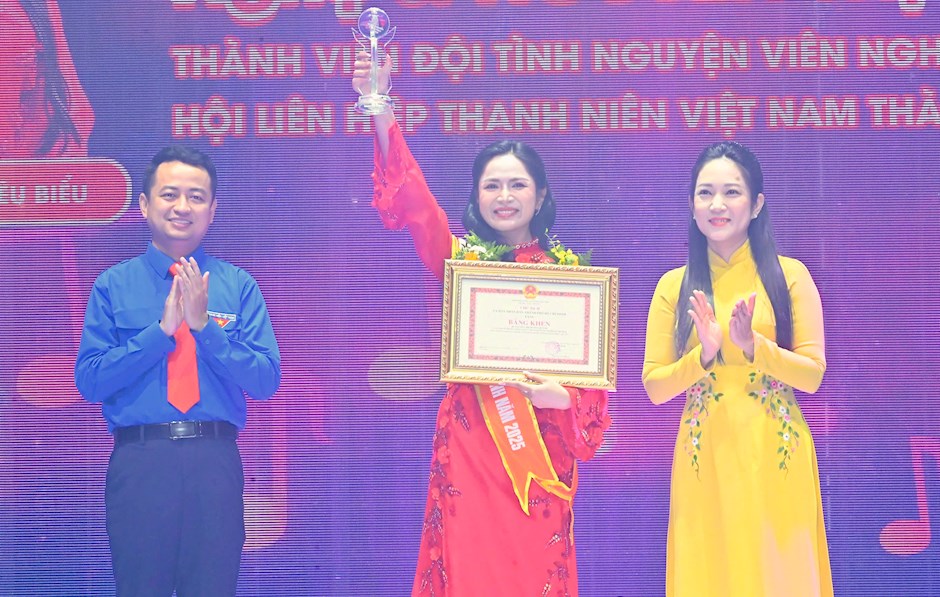 Vinh danh c&aacute;c 